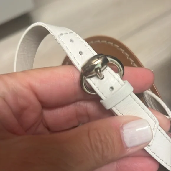 Gucci White and Brown Leather Sandals - Picture 3 of 6